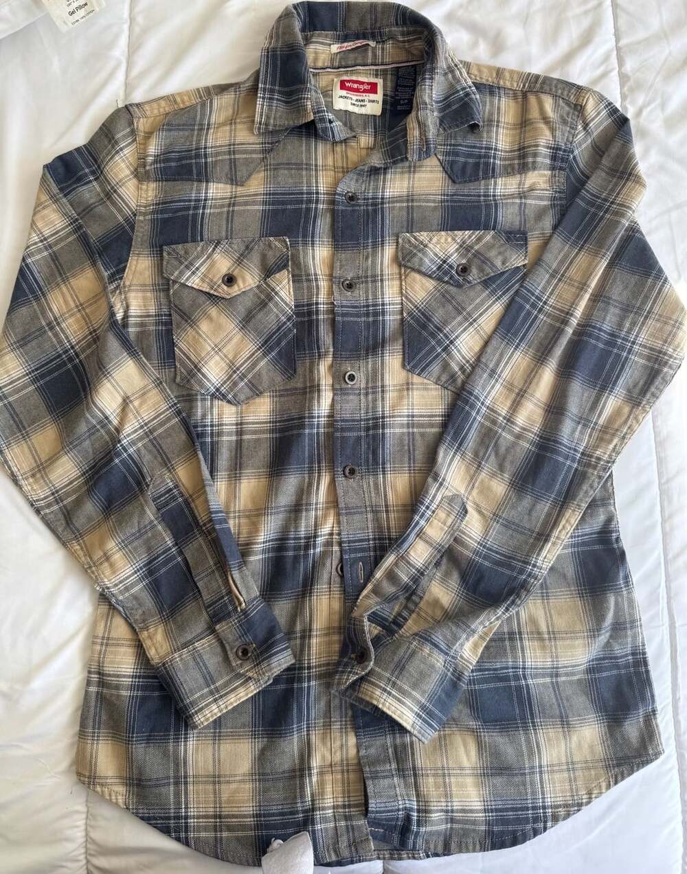 Wrangler Plaid Long Sleeve Shirt Size S/P Tan Navy Blue Flannel Western Shirt